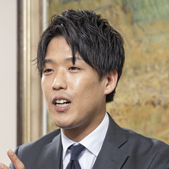 
                              
                                山中 惠介
                              
                            