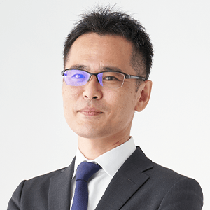 執行役員<br>Accounting Tech部<br>ビジネスプラットフォーム部担当<br>（公認会計士）｜加藤 智紀