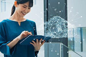 ～DX人材とはプログラミング人材ではない～<br>いま企業で求められるDX人材の役割から推進にあたり必要なスキルとは