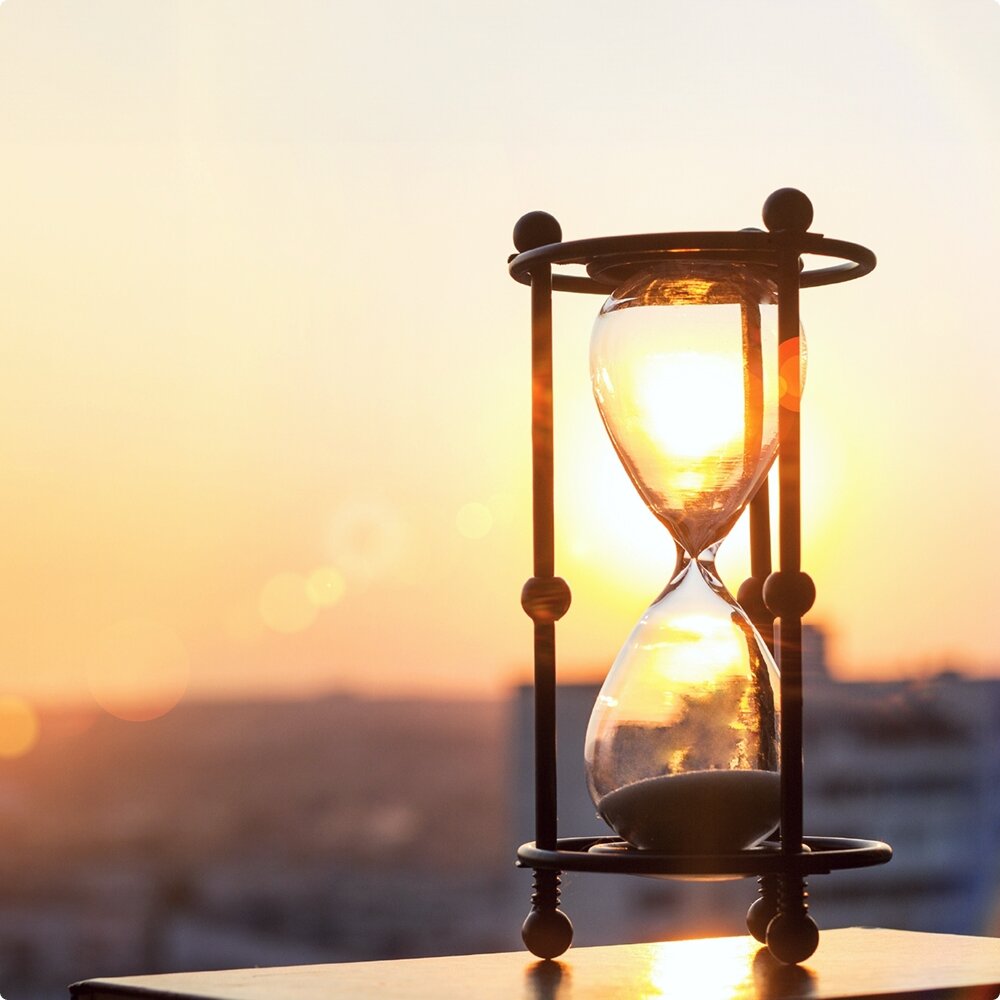 創業69年、2,100社の支援実績に基づく「業界知見とデータ」