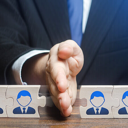 組織再編の目的や手法、実施する際のポイント