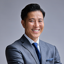 山根 太郎氏