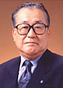 ファウンダー名誉会長 田辺 昇一