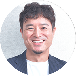 足立 功治