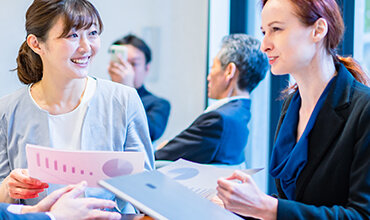 営業力や販売網の広さ、経営基盤の安定性など、総合的かつ正確に見極め、パートナーを選定するのが難しい。