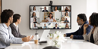 現地パートナーも交えたWeb会議による候補企業の見極め