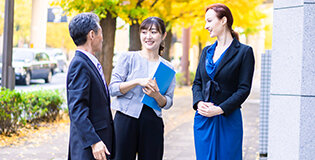 現地同行とフォローアップまで安心のサポート　