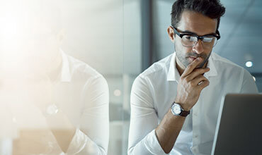 海外市場への参入を検討しているが、自社の製品やサービスが現地ニーズに合致しているかが分からない。独自に収集した市場情報だけでは判断材料が不十分で、進出判断に迷いが生じている。